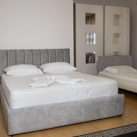 Albjona Guesthouse Tirana Esterno foto