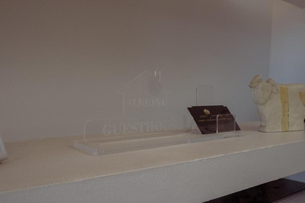 Albjona Guesthouse Tirana Esterno foto
