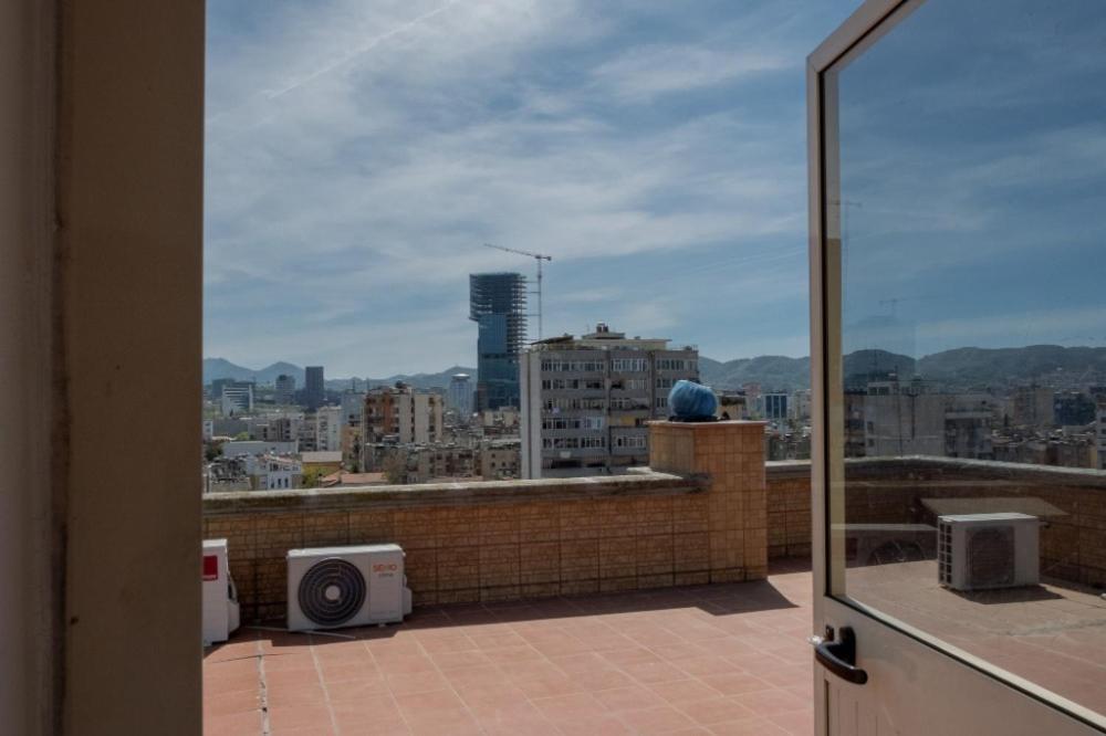 Albjona Guesthouse Tirana Esterno foto